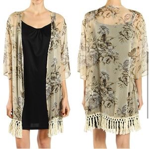 🏷️ NWT And’or Vogue Rose Design Earth-Toned Kimono w/ Crochet Tassels at Hem